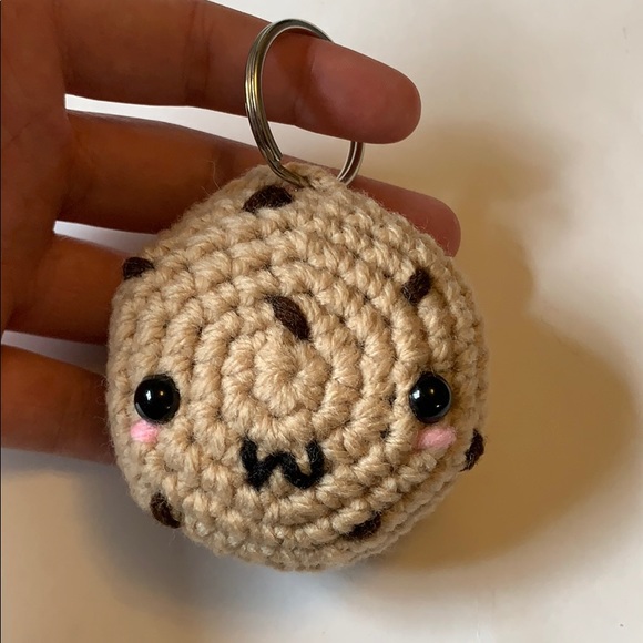 SALE💖Chocolate chip cookie crochet plush - Picture 4 of 6